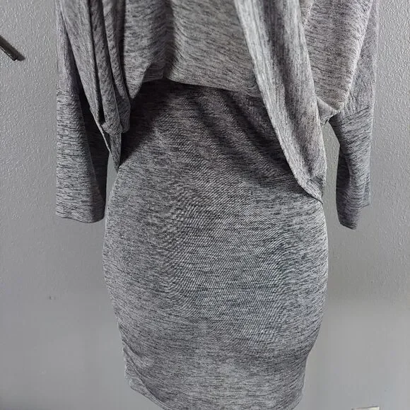 Joseph Ribkoff Layered V-Neck Tunic Top Sz 8 Silver Gray 3/4 Sleeve - Picture 6 of 10